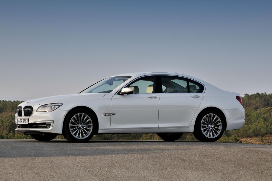  BMW 750d xDrive 2012 года  (фото 41 из 54)